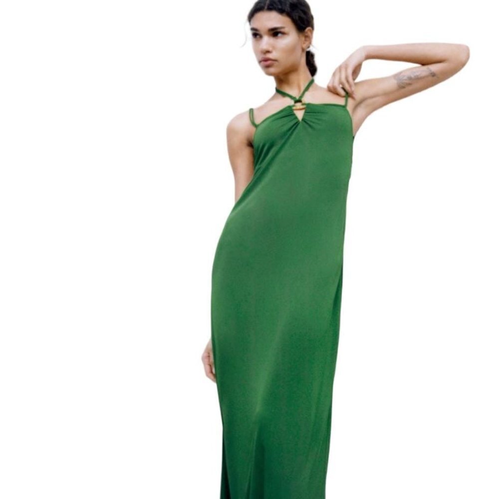 ZARA STRETCH DRESS IN FLOWING FABRIC GREEN SIZE XS  | 4886/030/500